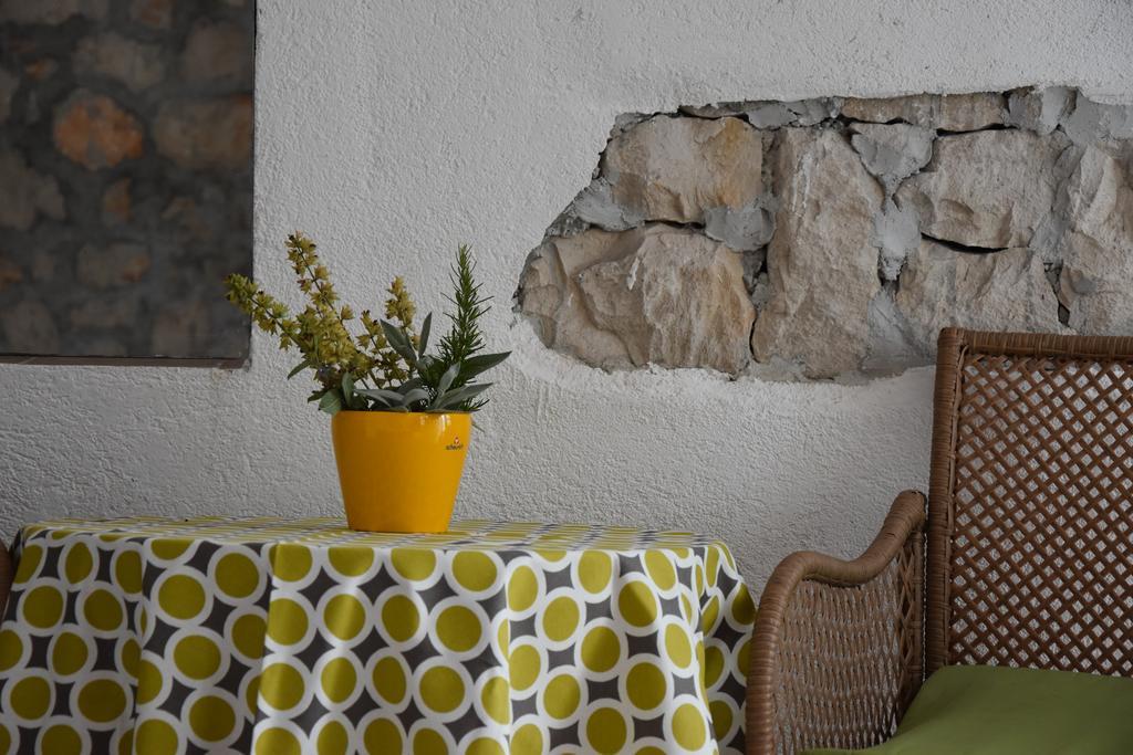 Mono Kai Triangle Apartment Trogir Bagian luar foto