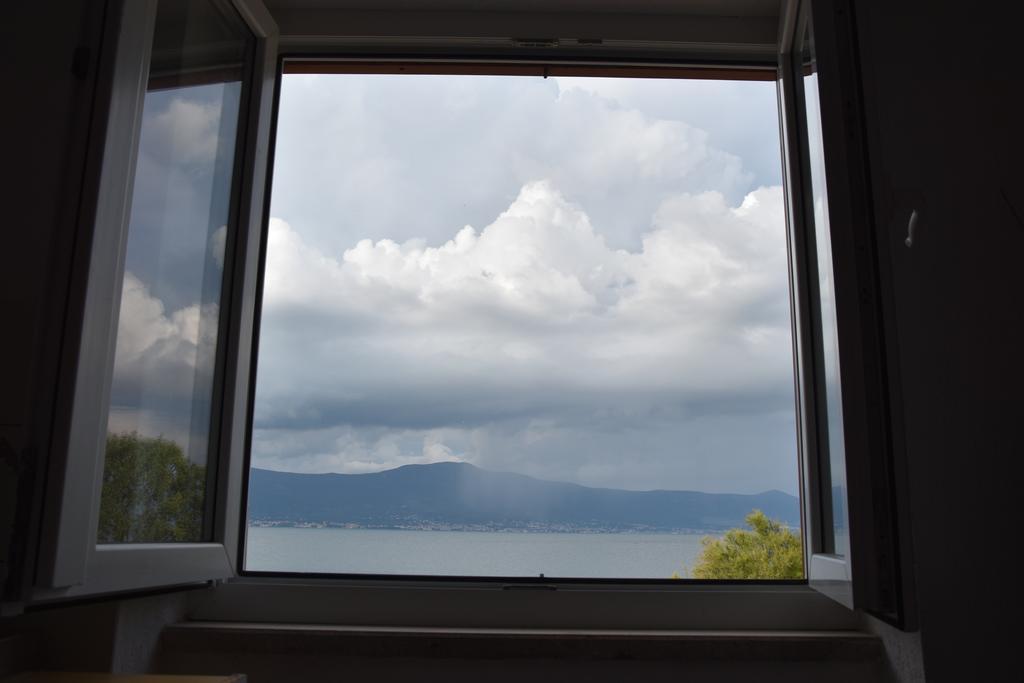 Mono Kai Triangle Apartment Trogir Bagian luar foto